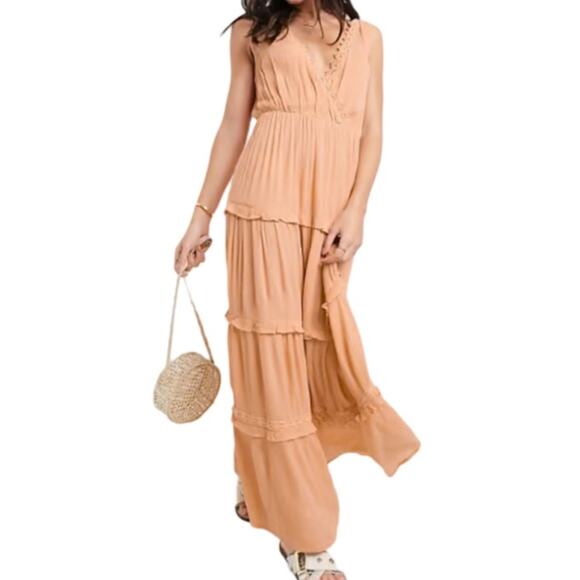 ASOS DESIGN Sleeveless Tiered Crinkle Maxi Dress with Lace Inserts - Peach Sz 2 - Picture 2 of 5